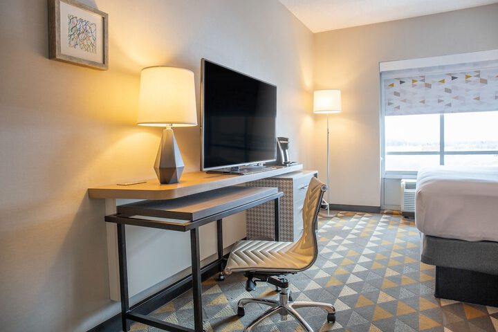 Holiday Inn Toledo-Maumee (I-80 / 90) by IHG