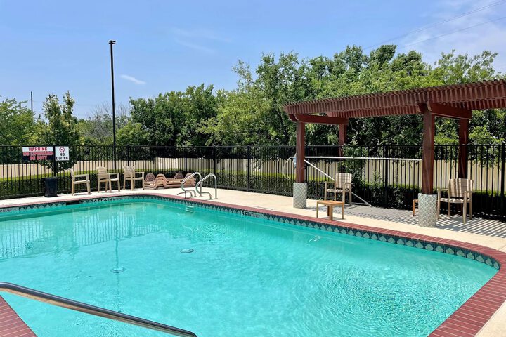Pool 2 of 15