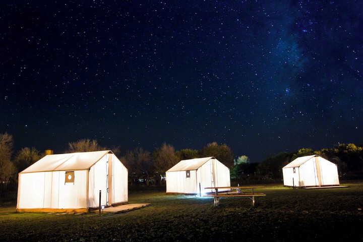 El Cosmico
