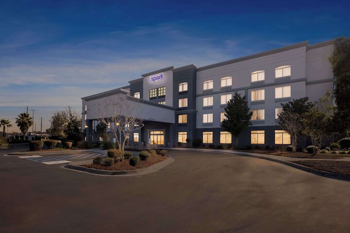 Spark by Hilton Port Wentworth Savannah