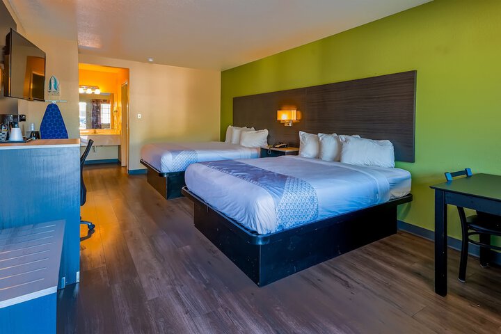 Room 42 of 49