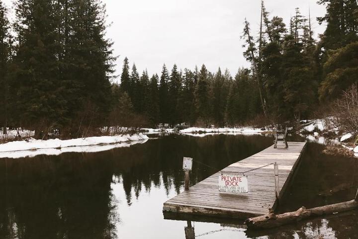The Suttle Lodge & Boathouse