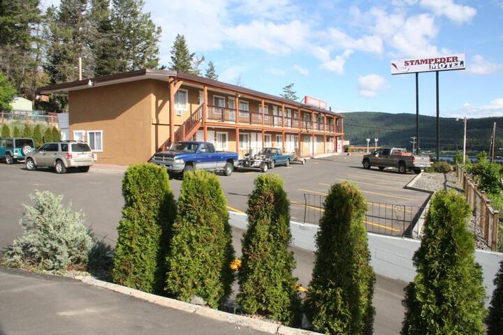 Hotel 2 of 32