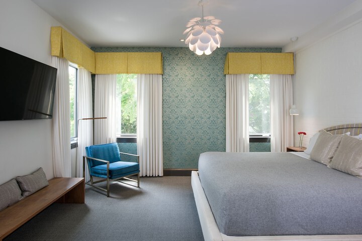 Room 78 of 99