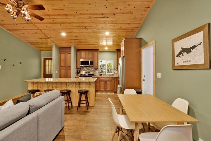 Country Club Cabin #357