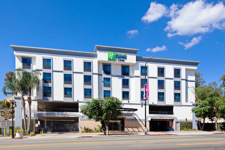 Hotel 2 of 68