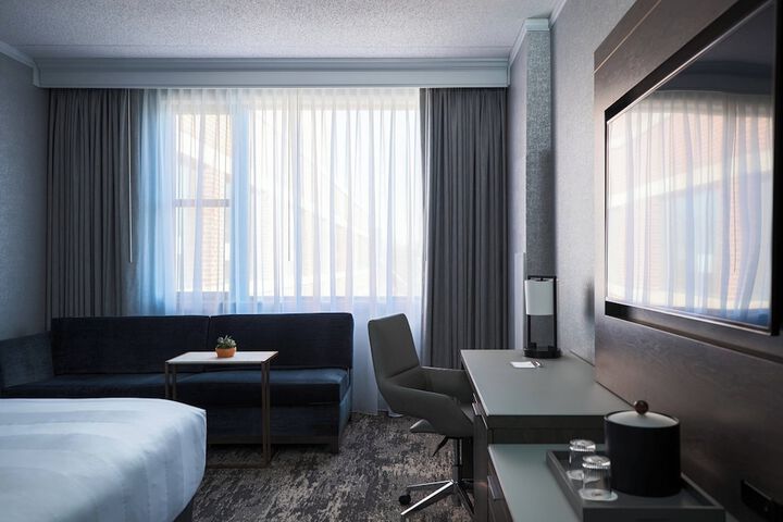 Room 14 of 36