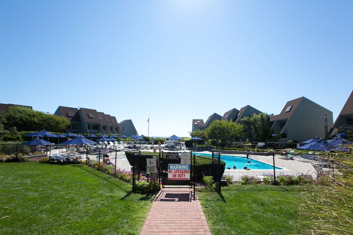 The Surf Club