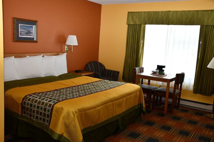 Room 34 of 39