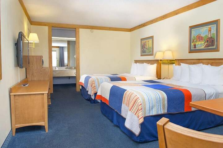 Room 13 of 24