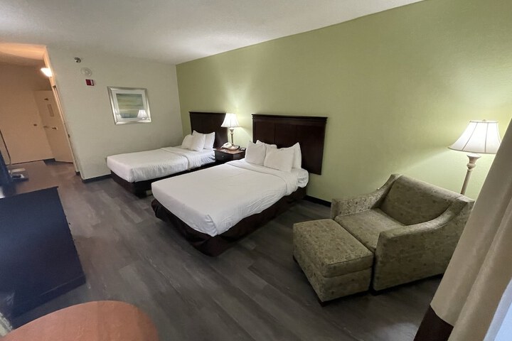 Room 89 of 141