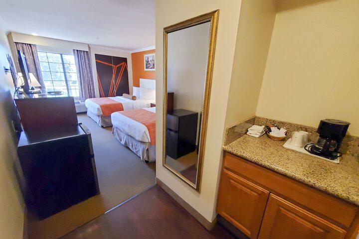 Room 21 of 30
