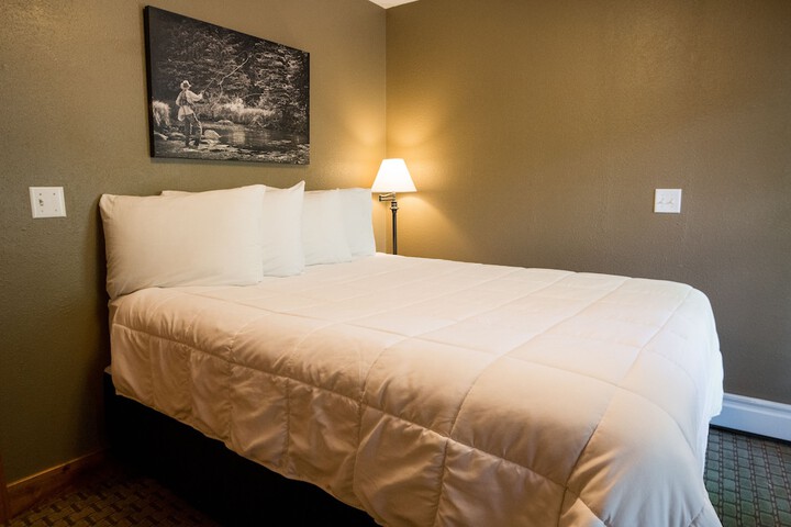 Silver Moon Inn