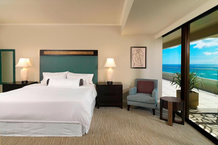 Room 121 of 282