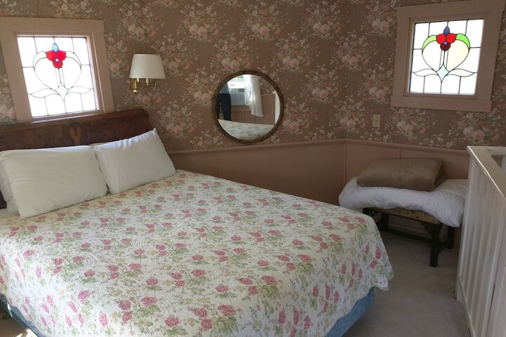Alexanders Lodge