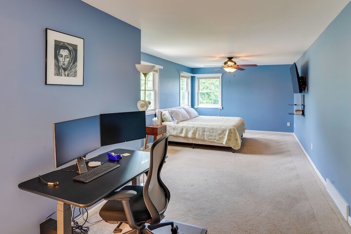 Expansive Upstate Home w / Home Theater!
