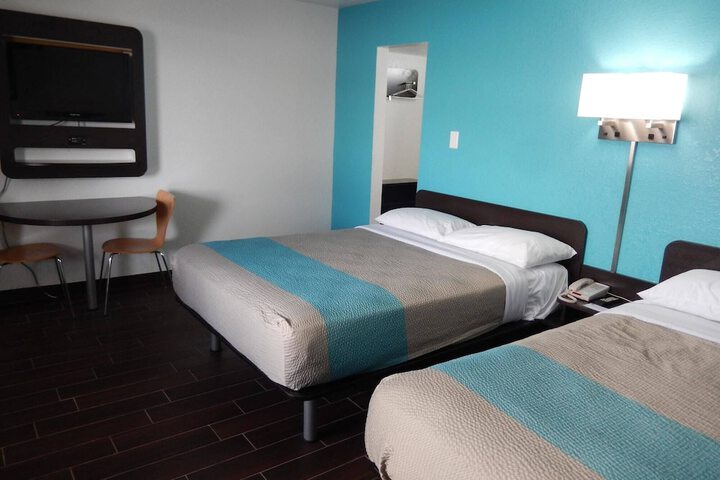 Motel 6 Portland TX