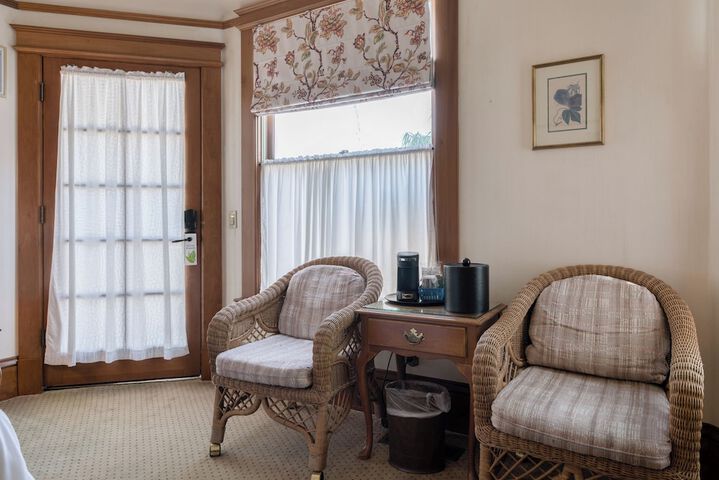 Pacific Grove Inn