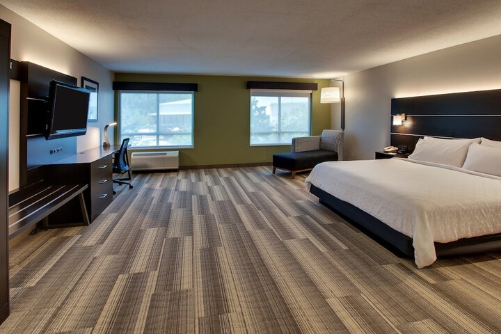 Room 18 of 42