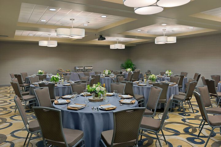 Oxford Suites Bellingham