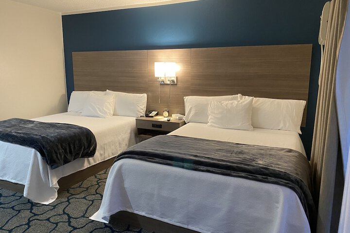 Crown Motel