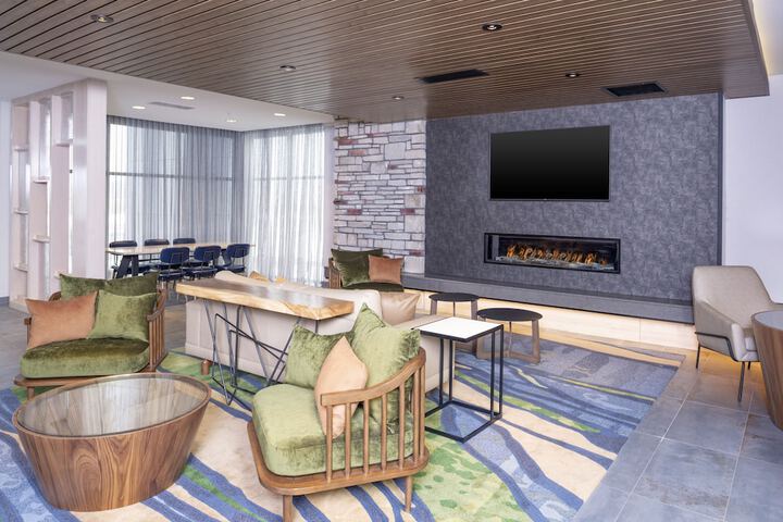 Fairfield Inn & Suites by Marriott Fair Oaks Farms