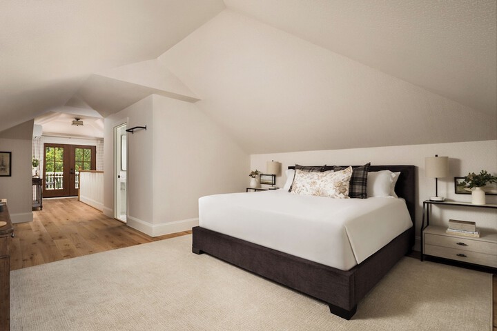 1313 West Luxury Boutique Hotel