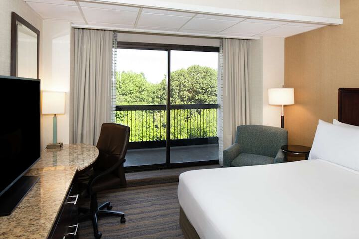 Room 71 of 116