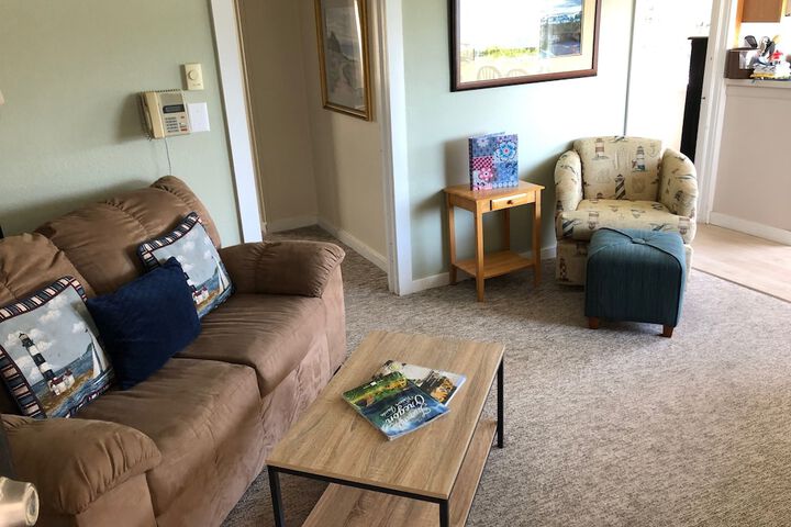 Room 60 of 77