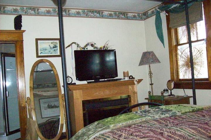 Room 26 of 39