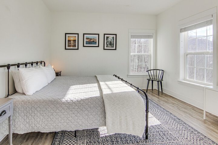 Family Holiday Retreat! Mtn-view Blue Ridge Home