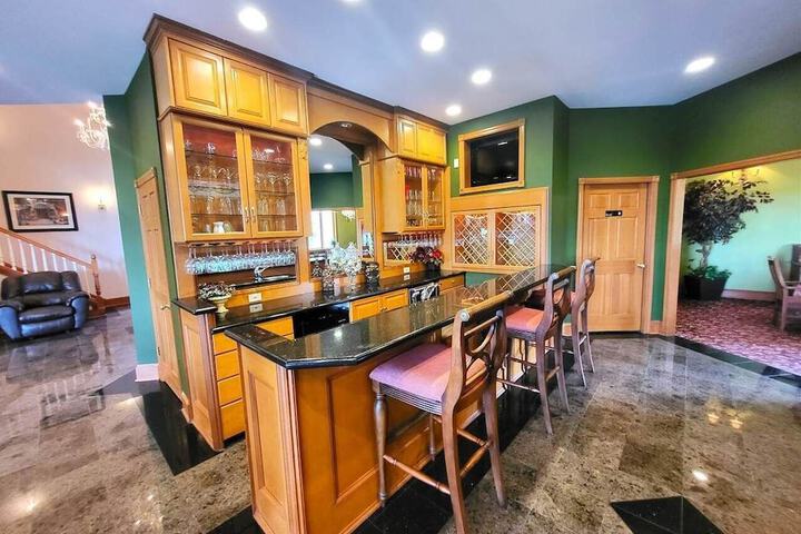 The Mansion Inn