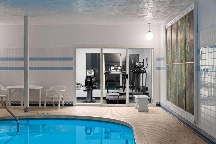 Royal Scot Hotel & Suites Trademark Collection by Wyndham