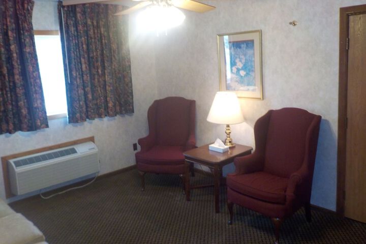 Room 8 of 43