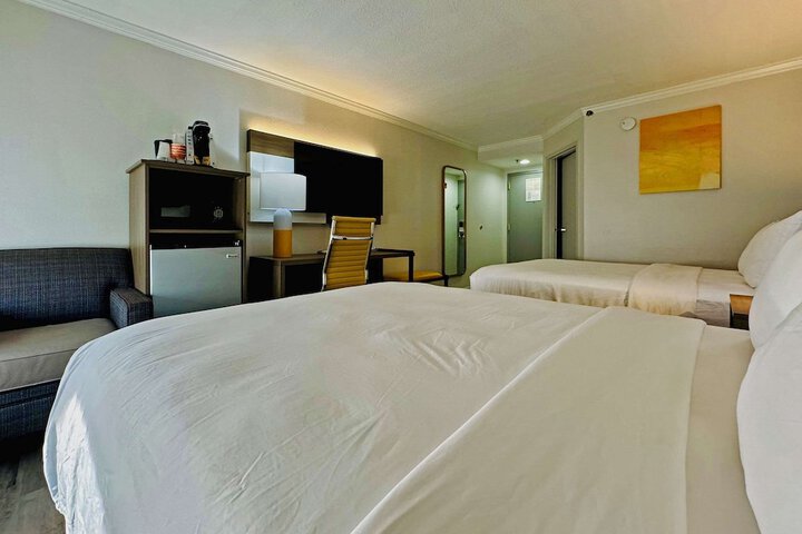 Room 7 of 15