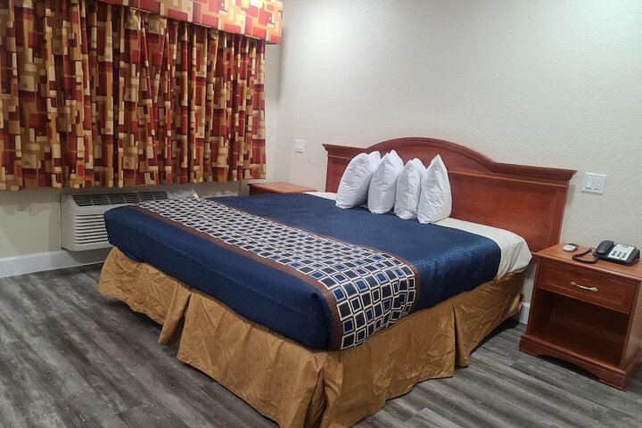 Room 19 of 23