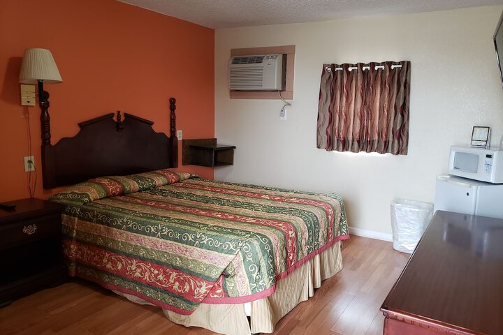 Room 19 of 36