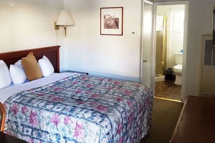 Room 39 of 48