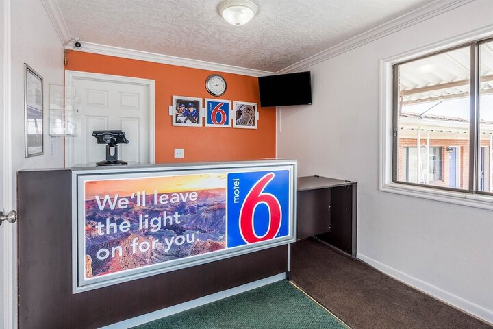 Motel 6 Tremonton UT