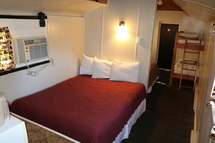 Red Caboose Motel