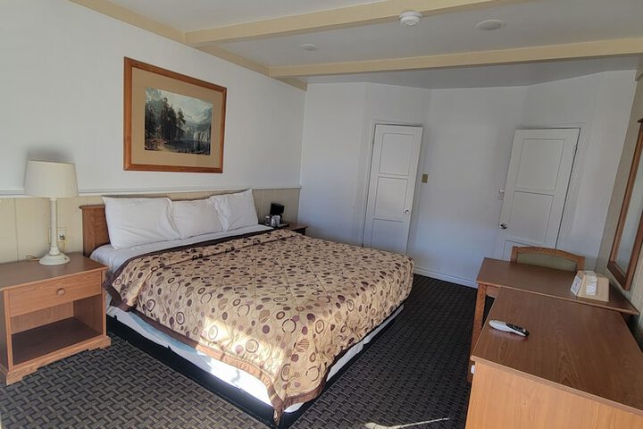 Room 15 of 51