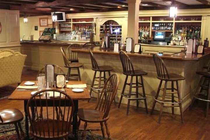 Publick House Historic Inn and Country Motor Lodge