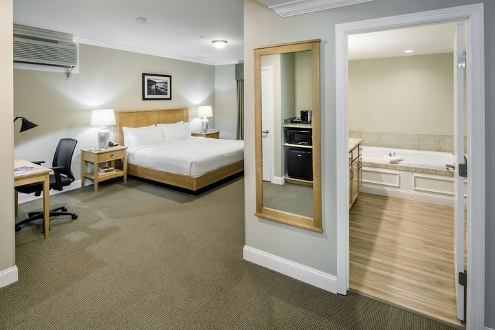 Steele Hill Resorts