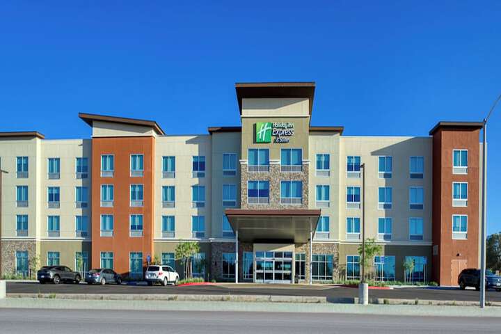 Hotel 5 of 37