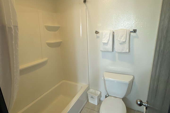 Room 54 of 69