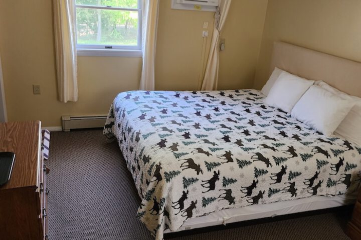 Room 28 of 53