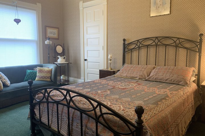 Room 49 of 89