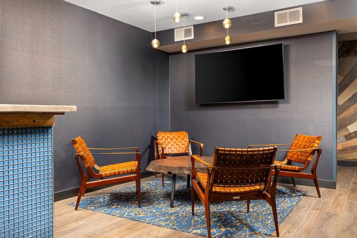 Hotel Westport Kansas City Tapestry Collection by Hilton