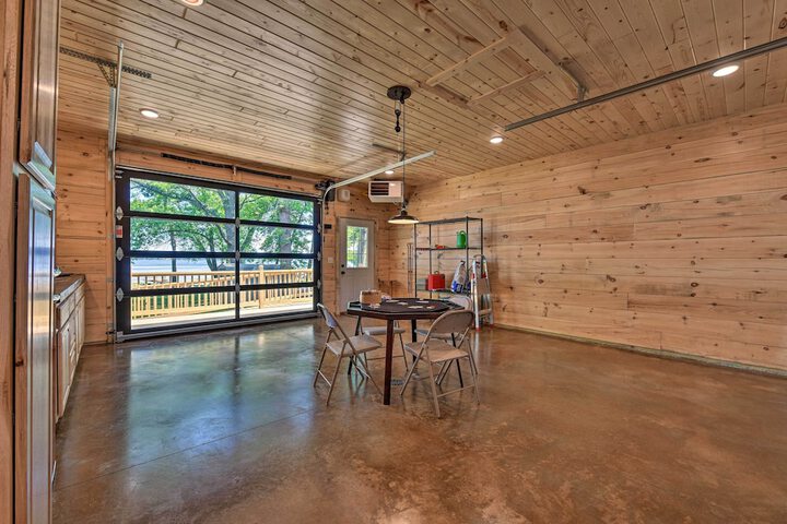 Spacious Pearl Lake Retreat w / Yard & Private Dock