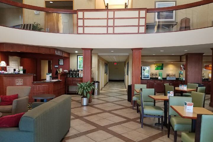 Hotel Interior 6 of 31